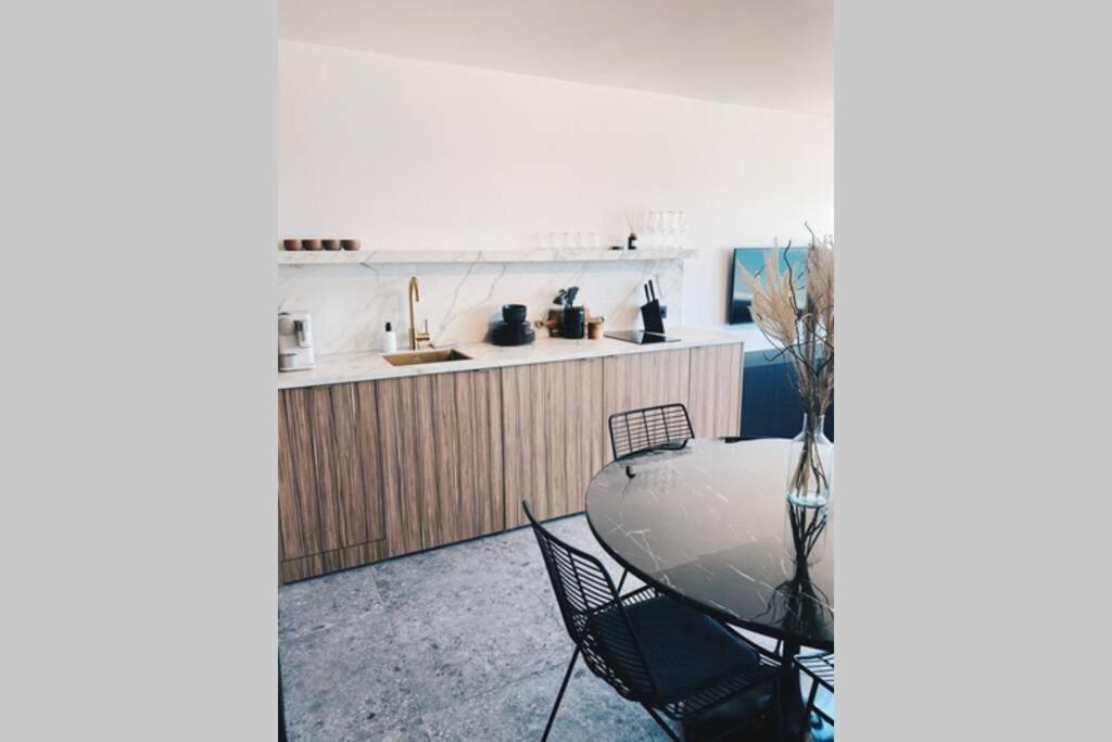 דירות אוסטנדה Wonderful Architect Designed Flat With Sea View מראה חיצוני תמונה